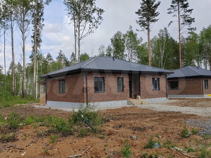 Коттедж 127,8 м² на участке 9,2 сот.