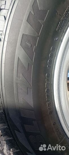 Bridgestone Blizzak DM-V2 215/70 R16 200S