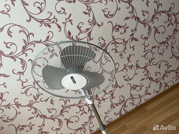 Вентилятор напольный vitek