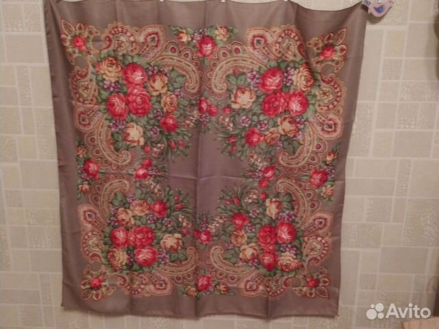 Платок яркий набивной рисунок для Масленицы