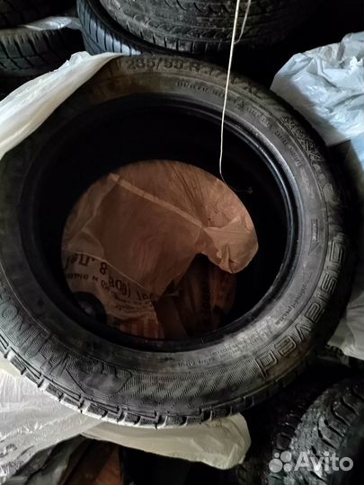 Gislaved Nord Frost 5 235/55 R17