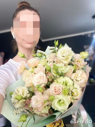 Большой букет из свежей эустомы