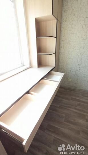 Рабочая зона у окна