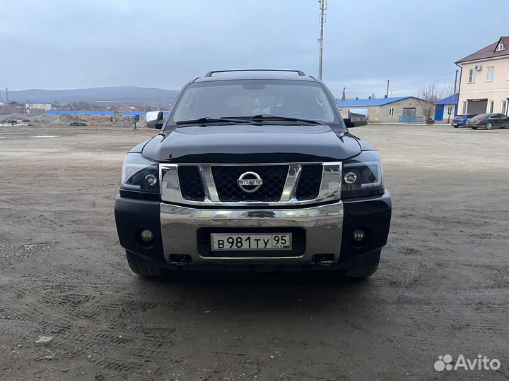 Транспорт Nissan Armada 2004