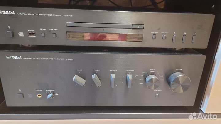 Продаётся CD проигрыватель yamaha сd-S300