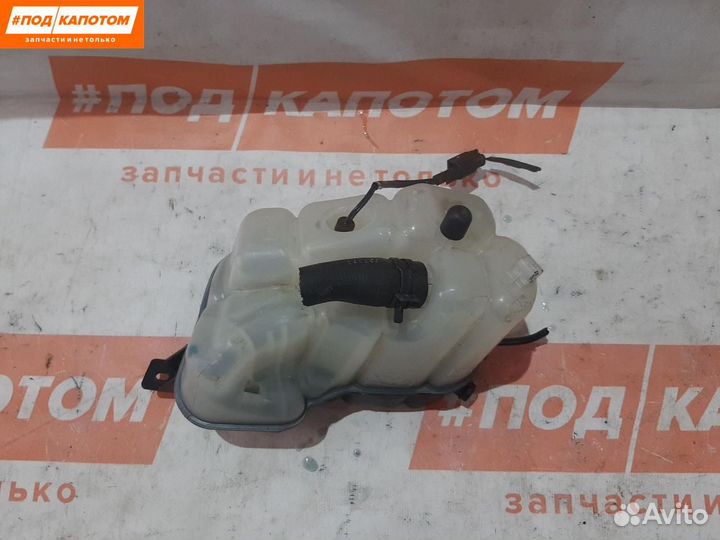 Бачок расширительный Volvo XC60 2010