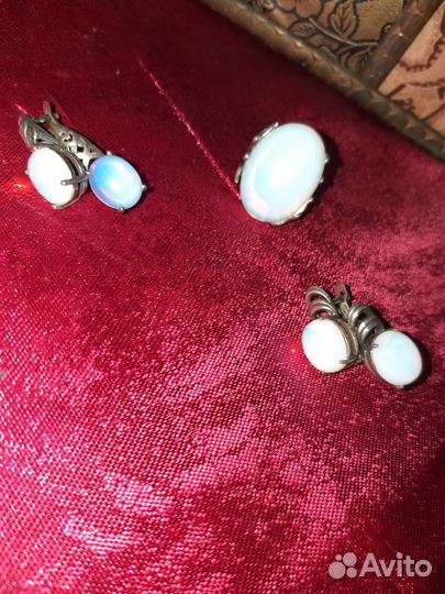 Адуляр лунный камень