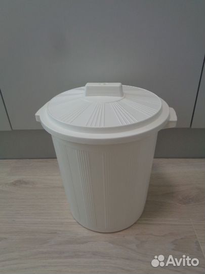 Бак пластиковый 12л