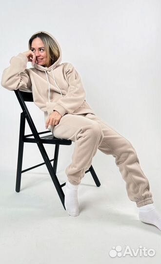 Костюм спортивный