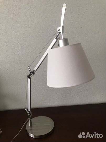 Лампа настольная