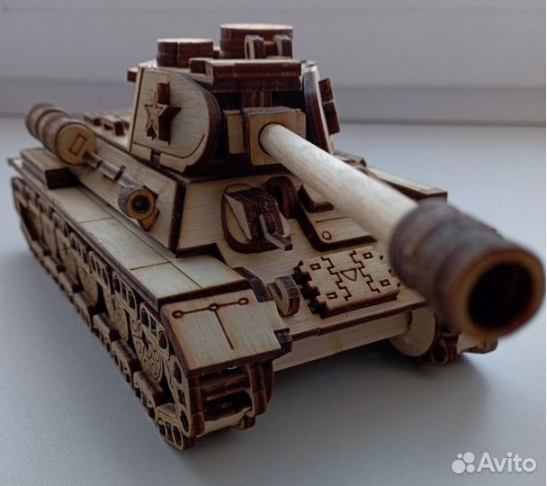 Деревянная модель конструктор Танк (новый)
