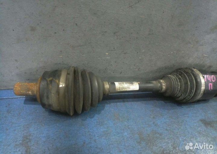 Привод передний правый Volvo V40 MV