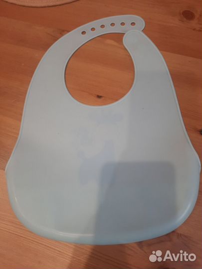 Слюнявчик силиконовый