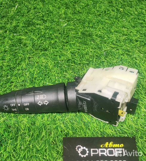 Подрулевой переключатель Nissan