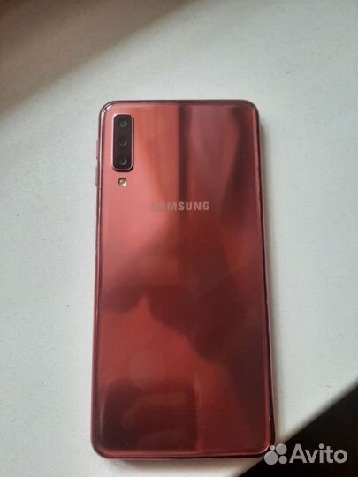 Samsung Galaxy A7 (2018), 4/128 ГБ