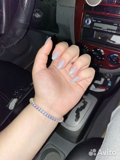 Наращивание ногтей на дому