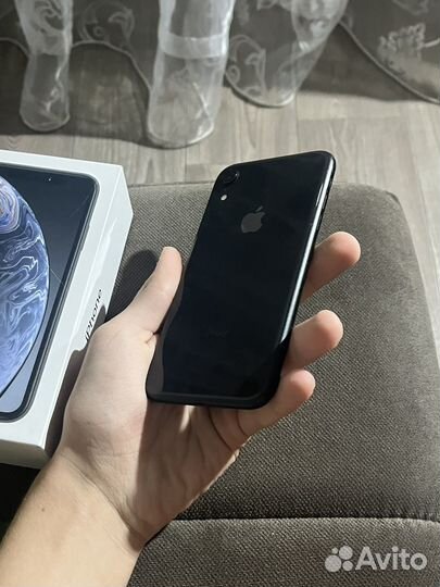 iPhone Xr, 64 ГБ