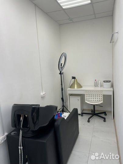 Парикмахерское кресло в аренду