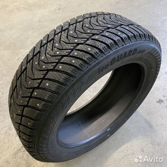 Yokohama IceGuard Stud IG65 295/40 R21 111T