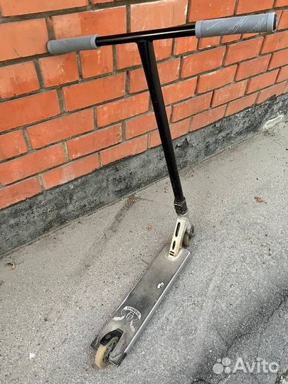 Трюковой самокат