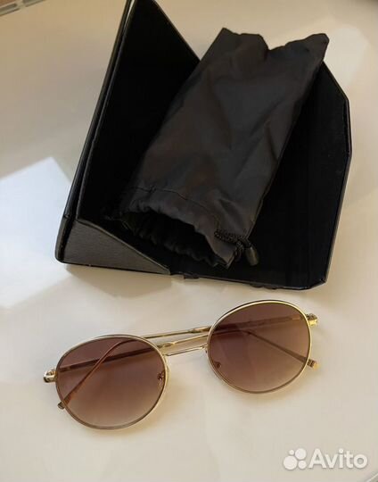 Солнцезащитные очки