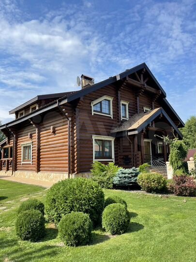 Дом 245 м² на участке 1,05 га