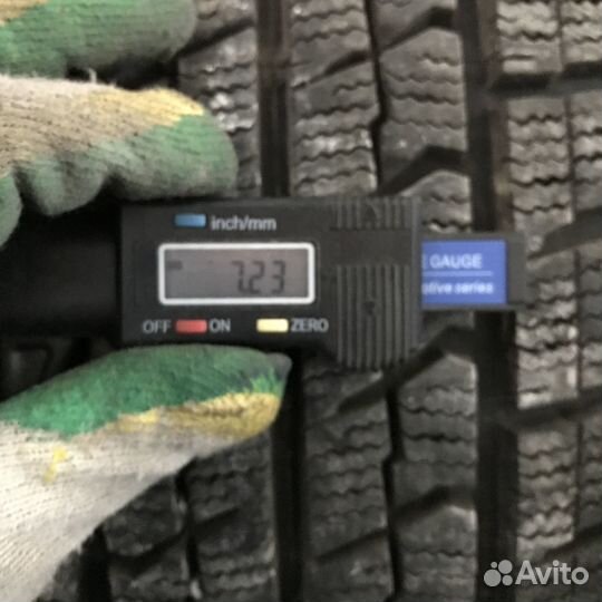 Goodyear Ice Navi Zea II 215/60 R16