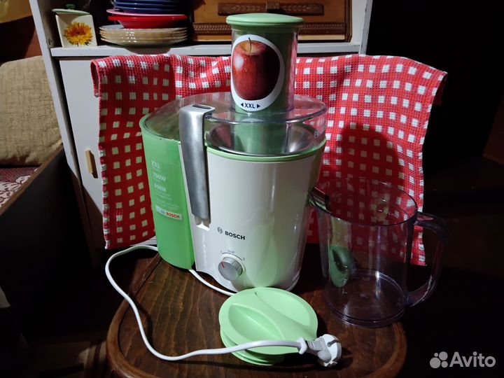 Соковыжималка bosch XXL, 700 w, бу