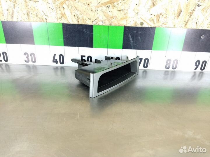 Вещевой ящик Peugeot 408 2012-2021