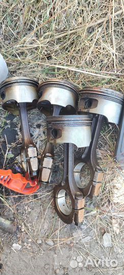 Поршня с шатунами Рено Логан k7m