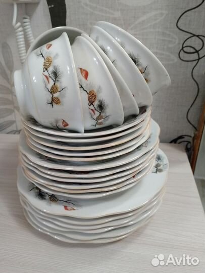 Столовый сервиз новый