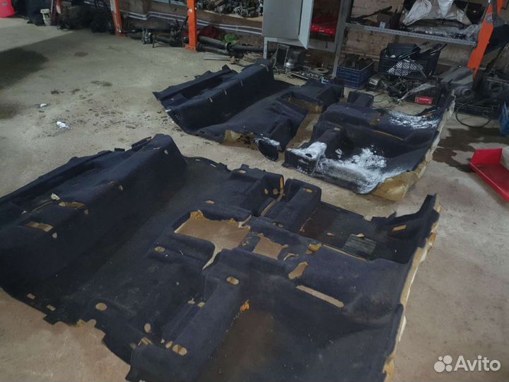 Ковер пола на ренж ровер вог 3