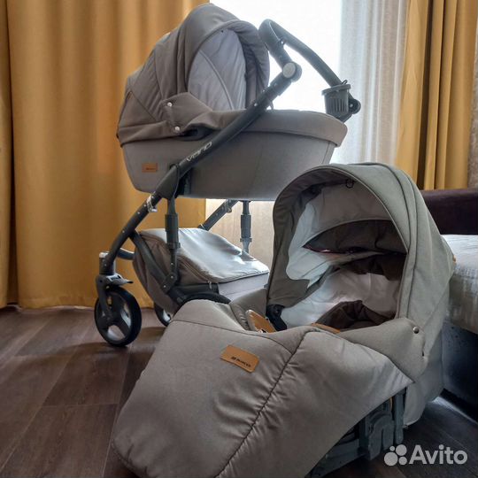Коляска 2 в 1 Riko Vario