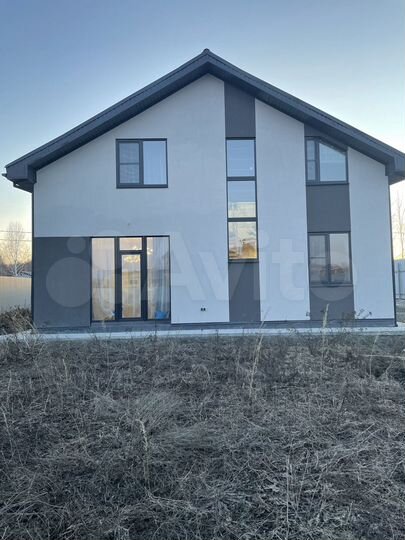 Дом 185 м² на участке 9 сот.