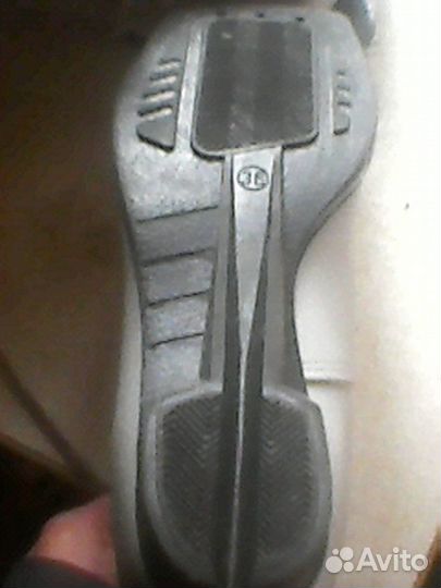 Лыжные ботинки 36 размер, три дырки