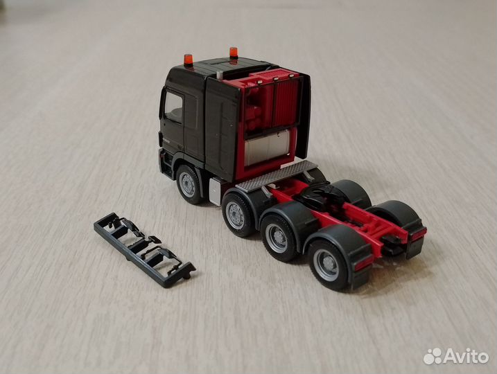 420) Тягач Mercedes Benz Actros 4160 четырёхосный