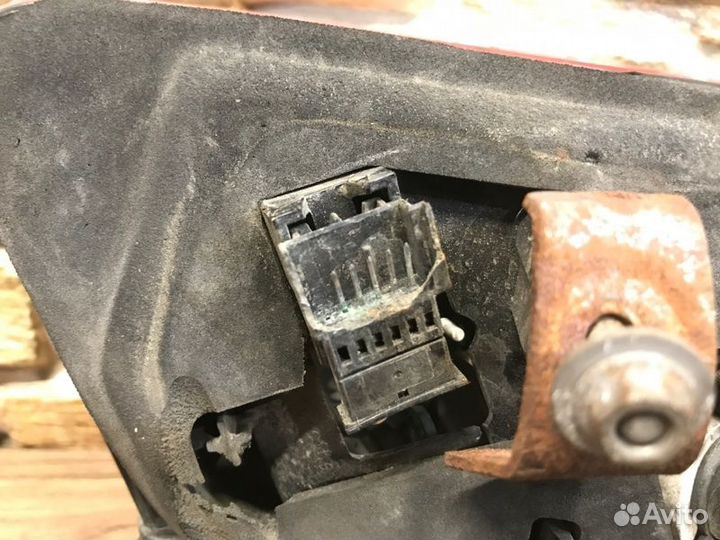 Фонарь задний левый Mercedes-Benz E 200 W212