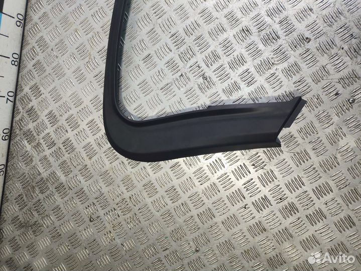 Б/У Накладка задней левой двери внутренняя #001
