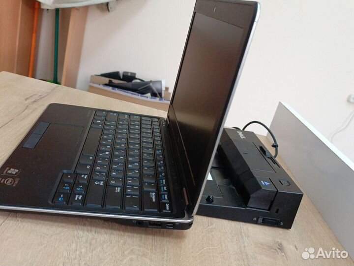 Dell latitude e7240, i7-4gen, SSD 256, 8 озу