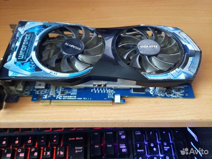 Видеокарта gv-r685oc-gd