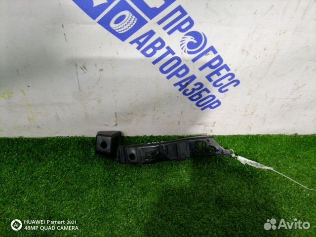 Крепление бампера переднее левое Kia Ceed хэтчбэк