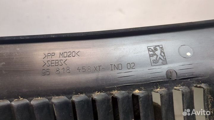 Жабо под дворники Peugeot 207, 2007