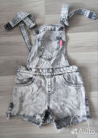 Джинсовый комбинезон для девочки 140р