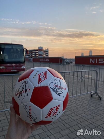 Футбольный мяч Спартак с автографами