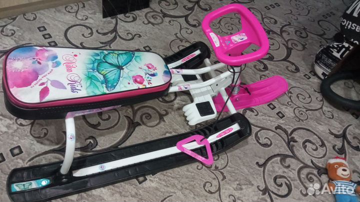 Детский снегокат с ручкой