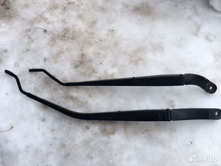 Поводки дворников стеклоочистителей Ниссан Альмера