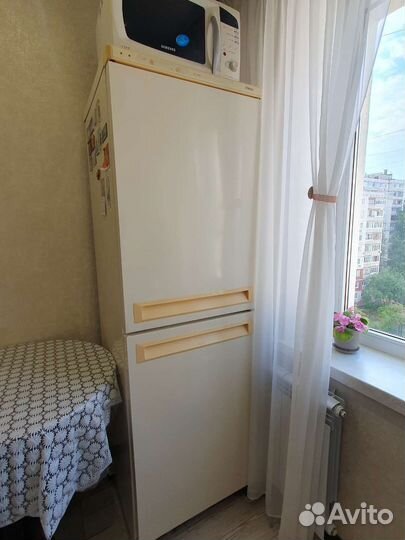 Холодильник бу Stinol