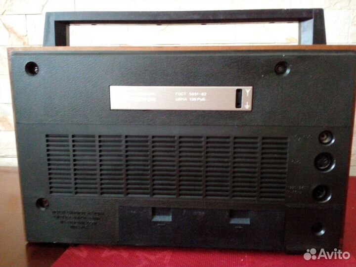 Selena B-215 с FM