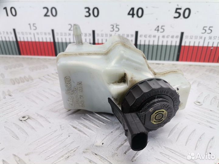 Бачок тормозной жидкости для Volkswagen Tiguan 1