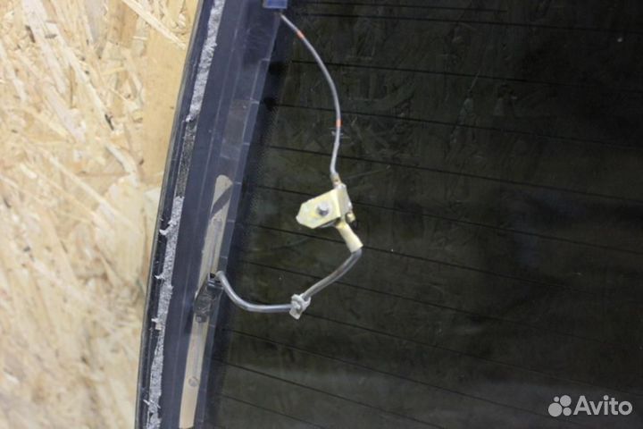 Стекло заднее Nissan Maxima a32